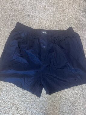 IZOD Shorts size XL new no tags